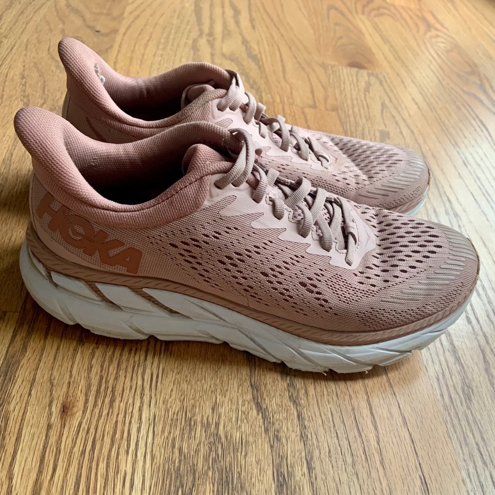 Hoka One One Clifton 7 Misty Rose/Cameo Brown Mesh